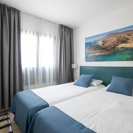 比塔罗拉兰萨罗特俱乐部酒店 *