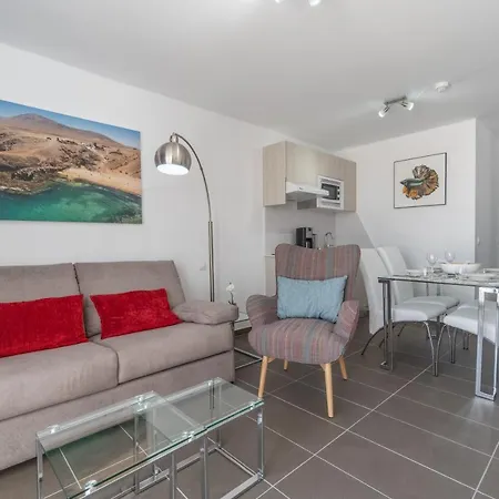 比塔罗拉兰萨罗特俱乐部酒店 * 卡门港