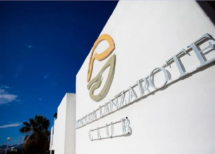 Bitacora Lanzarote Club * 푸에르토 델 카르멘