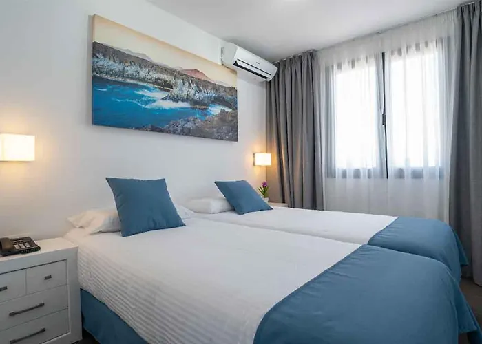 比塔罗拉兰萨罗特俱乐部酒店