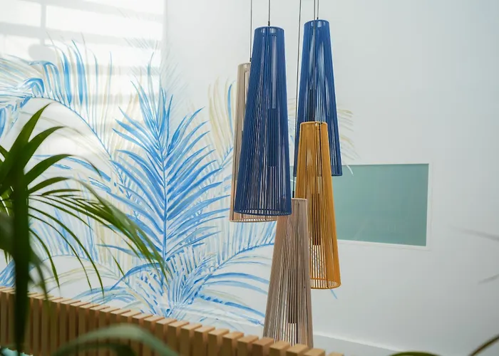 比塔罗拉兰萨罗特俱乐部酒店 *