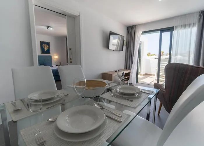 比塔罗拉兰萨罗特俱乐部酒店 公寓